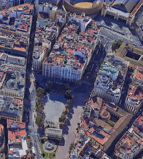 Plaza del Ayuntamiento. Google Earth.