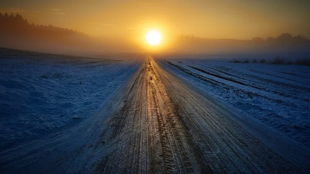 Amanhecer Estrada com Neve