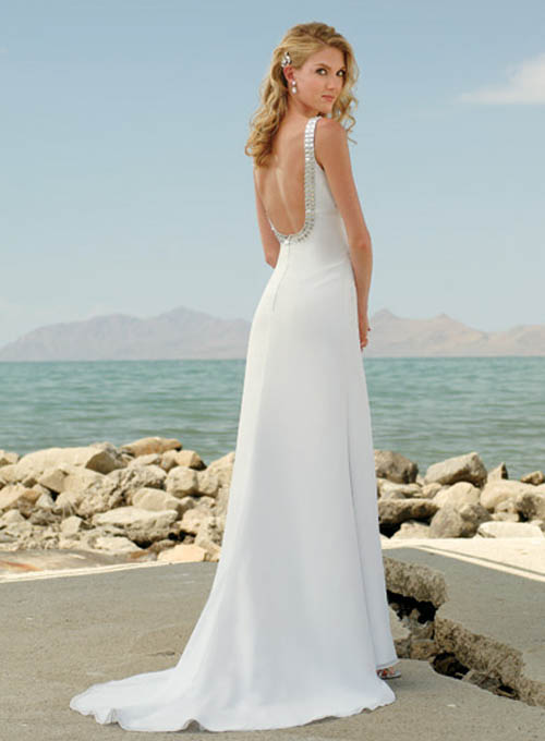 These White Gorgeous Wedding Dresses are very Popular in Markets 