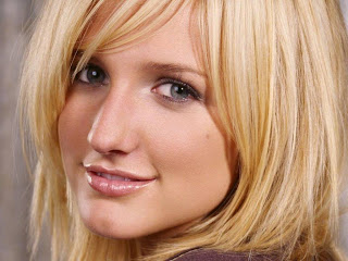 American pop rock singer Ashlee Simpson