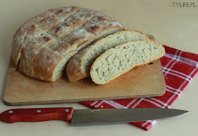 bread with seeds