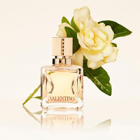 Perfume "Voce Viva", de Valentino Beauty.