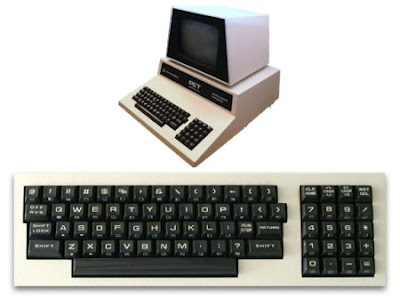 Ini Dia Keyboard-keyboard Jadul Yang Dianggap Gagal [ www.BlogApaAja.com ]