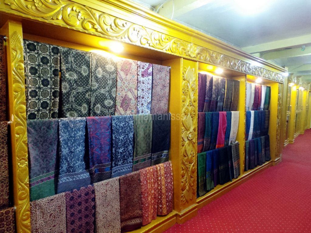 Melipir ke Pusat Kerajinan  Songket di  Palembang  Jurnal Maman