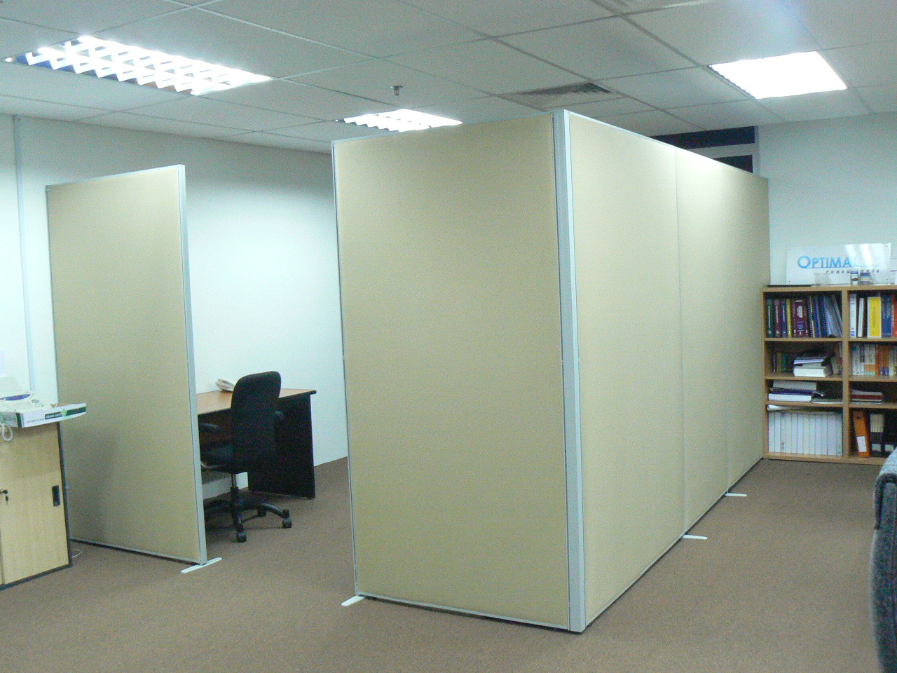 Fizone Office System: Workstation/Partitions System