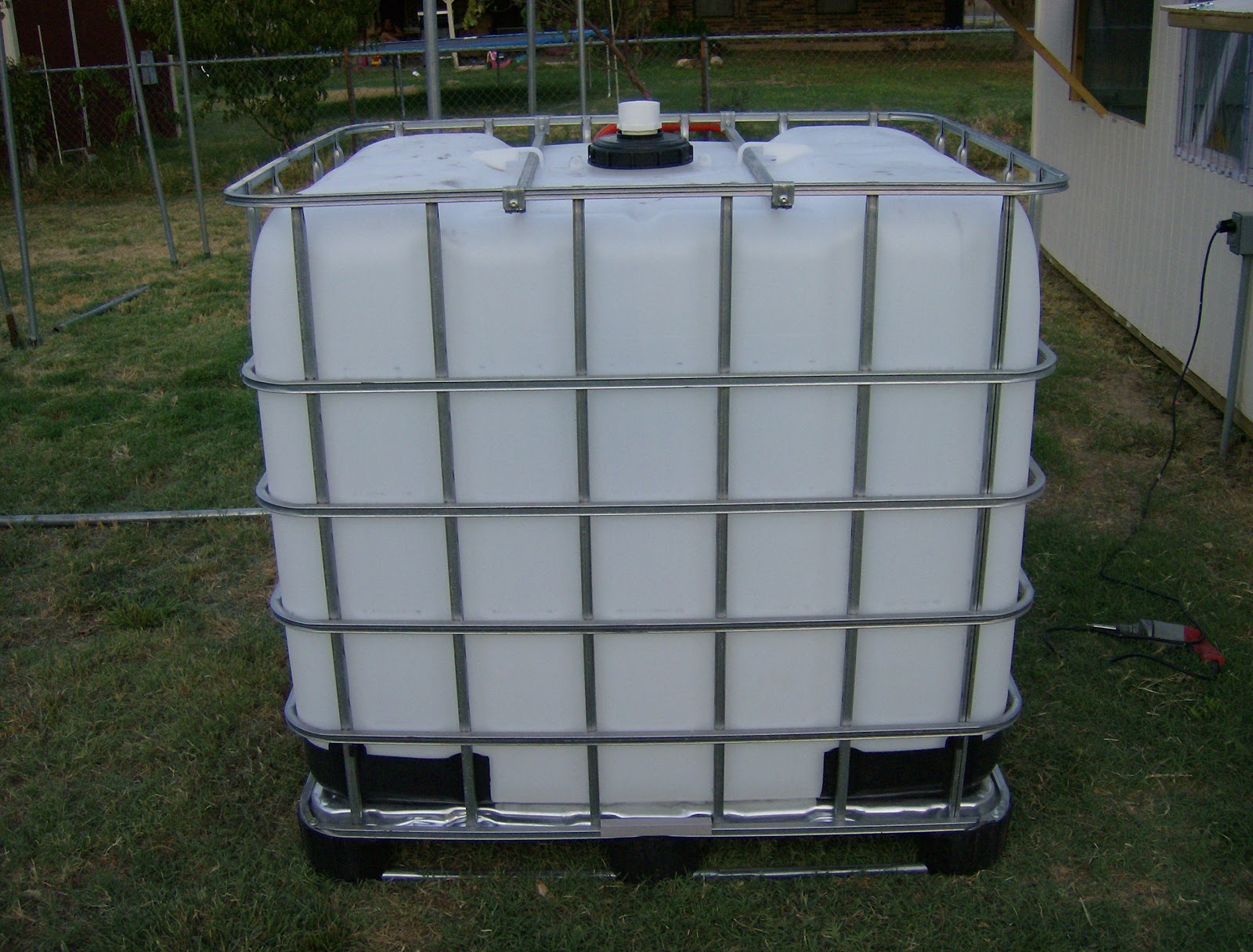 The Aquaponics Gardener: IBC Tote Tank Aquaponics