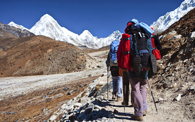 treks to nepal, nepal easy treks, trekking in nepal himalaya, trekking to nepal everest base camp
