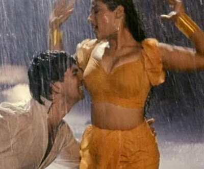 10 Hot Moments of Wet Bollywood