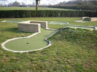 Photo of the Minigolf course in Motspur Park, London