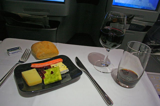 Business Class nachtisch aboard Lufthansa A330