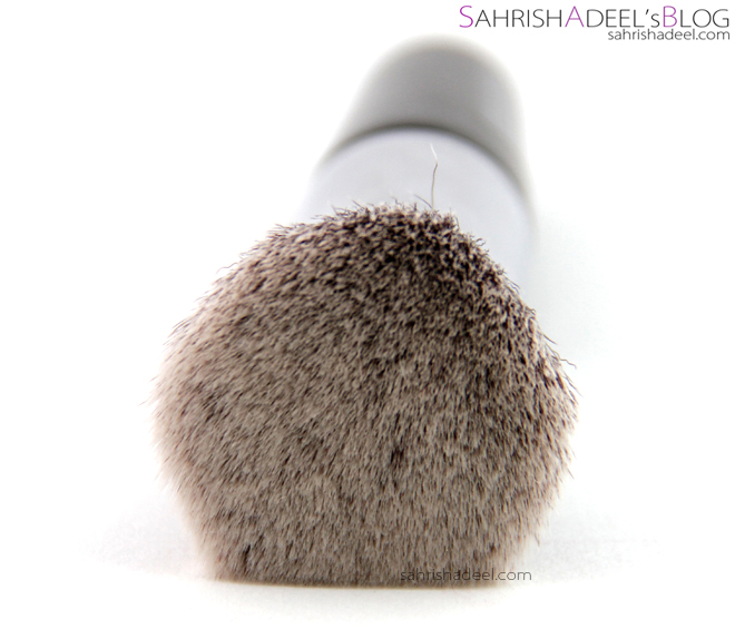 Short Handle Flat Top Foundation Brush by Colours Cosmetics Malaysia - Review