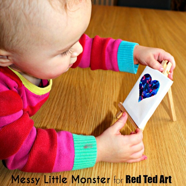 easy toddler fingerprint heart keepsake idea for valentines day or mothers day.  FREE PRINTABLE POEM. Kids craft for toddlers, preschoolers, babies, eyfs
