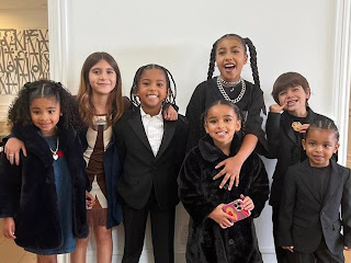 Khloe Kardashian Gushes Over Kardashian Kids Gang, Ages 3-9, Posing All Together In Rare Picture