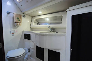 Andrews 28 2010 Boats for Sale Toilet Picture