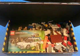 The LEGO Ghostbusters Ecto-1 Car and Minifigures set 21108 Box contents