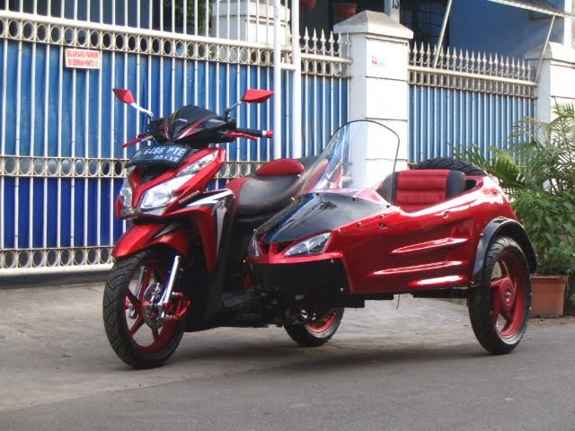 Honda Vario Techno 125 PGM FI Sespan Side Car Modifikasi Honda