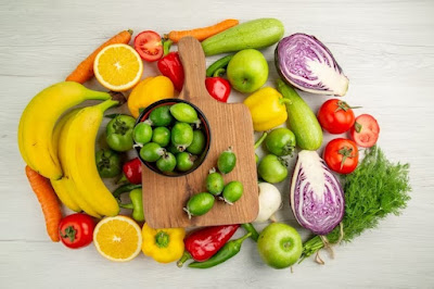 Buah-buahan dan sayuran segar