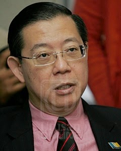 KERANA 3 KEDAI RUNCIT CINA BUAT ADUAN , GUAN ENG GESA GST 