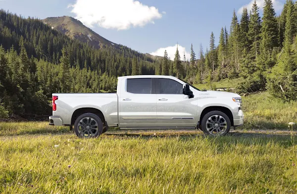 Nova Silverado 2024 chega ao Brasil: preço de R$ 519.990; fotos, consumo e detalhes