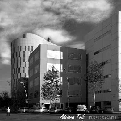 arhitecture, arquitectura,Grup Enciclopedia Catalana, Barcelona, black and white, blanco y negro, edificio,building