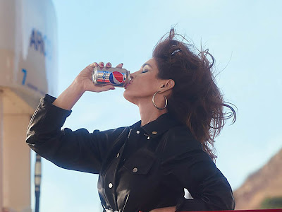 Cindy Crawford by Charlotte Wales