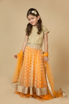 Stylish and beautiful lahnga choli dress for little girls in Pakistan 2016