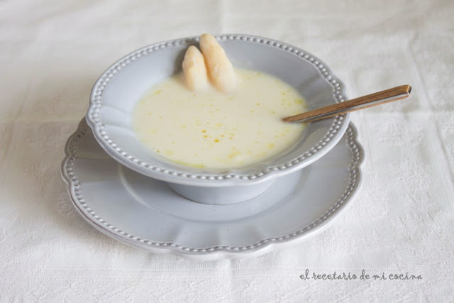 crema de esparragos blancos