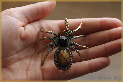 Huge stone spider necklace with long chain