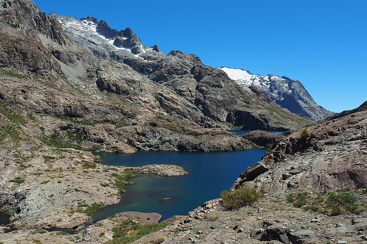 Montañas y algo más... Conociendo las Lagunas Cuellar y el Cajón del