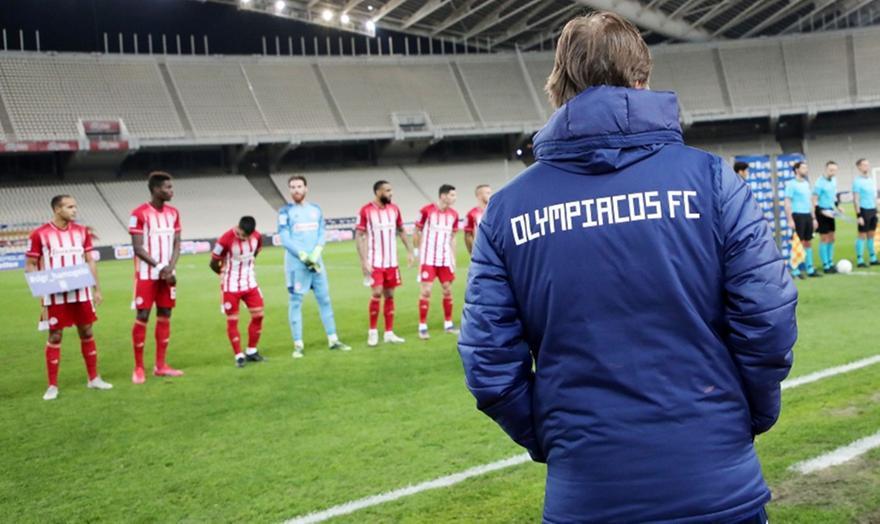 Δώρο Χριστουγέννων από Μαρτίνς - Απογειώθηκαν οι ποδοσφαιριστές