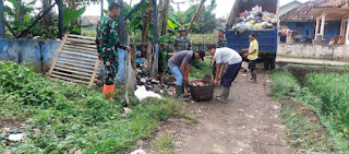 Satgas Citarum Sektor 11 Edukasi Masyarakat Melalui Kegiatan Pembersihan Sampah dan Rutin Laksanakan Patroli Di Wilayah