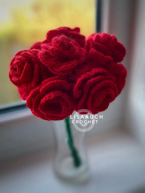 crochet rose bouquet