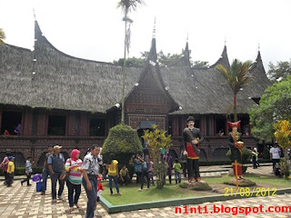 Museum Rumah Adat Baanjuang Bukittinggi