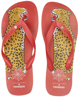 havaianas top e Charlotte Olympia Bruce desenho leopardo