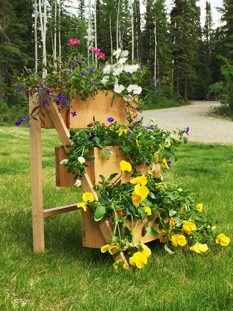 Ana White. Build Tiered Flower Planter or Herb Garden