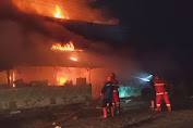 Pasar Perja Banjarnegara Terbakar, Terjunkan  13 Unit Damkar,  69 Kios Terdampak