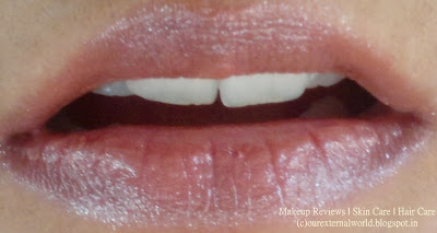 Revlon Moisturshine Cocoa Sparkles - Lip Swatch