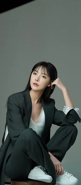 Alice/ Song Joo-hee (ex. Hello Venus)