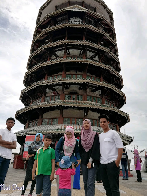 Menara Condong Teluk Intan