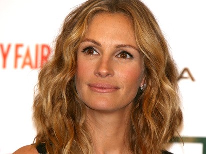 julia roberts younger. Julia Fiona Roberts, born