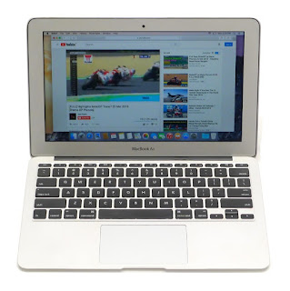 MacBook Air Core i7 (11.6" Mid 2011) Second