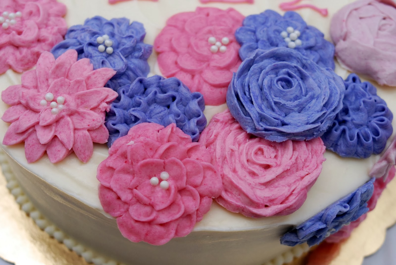 how so i to flowers icing  flowers and out the buttercream buttercream  make try  to roses decided purple