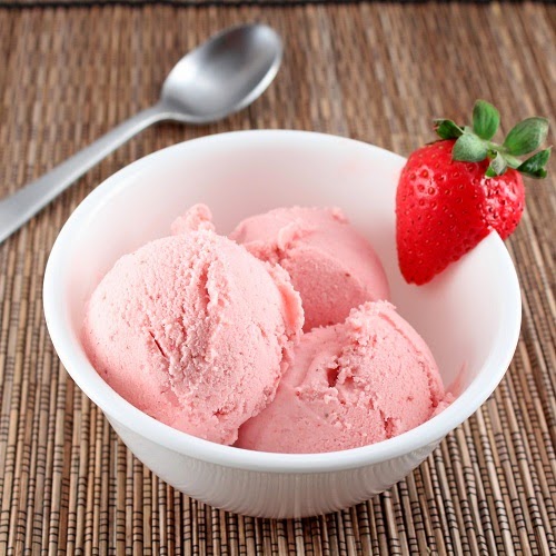 strawberry ice cream recipe