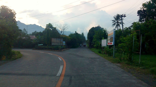 national highway intersection - going left is to Liloan, right is to Guinsaugon