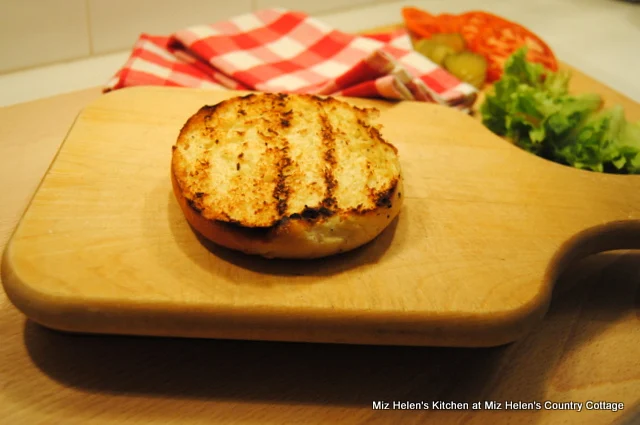 Cheesy Onion Burger at Miz Helen's Country Cottage