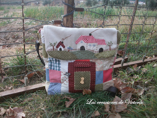 Las creaciones de Victoria.Patchwork.Bolso bandolera tela