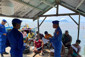 Marnit Polairud Halmahera Barat Sosialisasi Ilegal Fishing di Masyarakat Nelayan