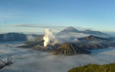 gambar pemandangan alam indonesia yang indah | munsypedia | un1x project