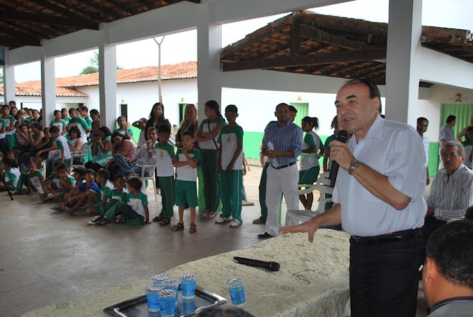 Escola Darcy Ribeiro , reformada, é entregue à comunidade do São José