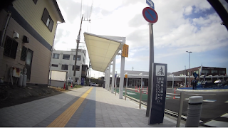 大洗駅_自転車は降りて通行してください Please Dismount The Bike